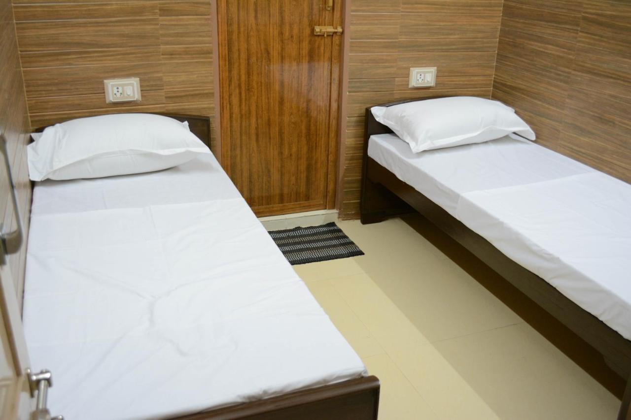Al Noor Mansion Hotel เชนไน ภายนอก รูปภาพ